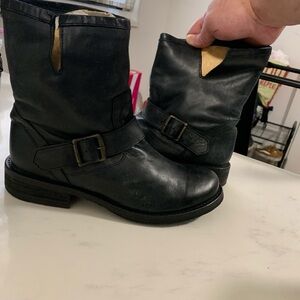 Steve Madden Black Leather Ankle Boots